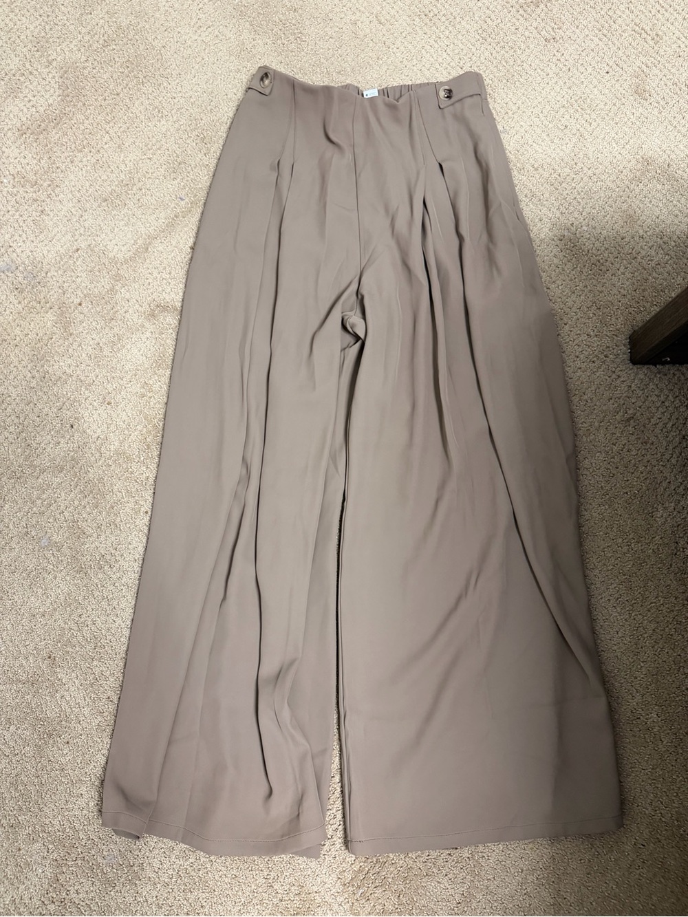 HALARA Wide-Leg High-Rise Trousers in Taupe